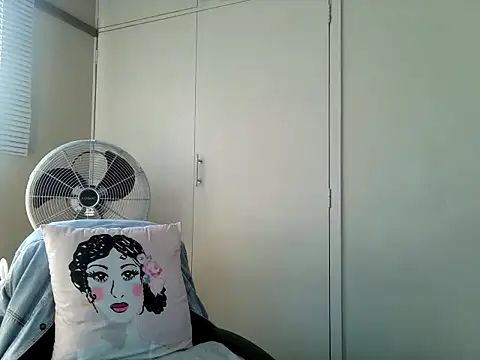 Charlie-Crawford online show from 05-11-26, 02:45