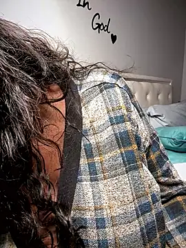 1Topgyal online show from 01-18-26, 07:45