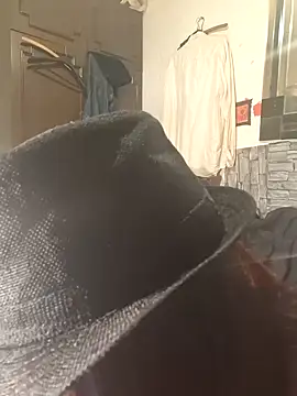 dominatrixredsonyja online show from 12-04-24, 06:39