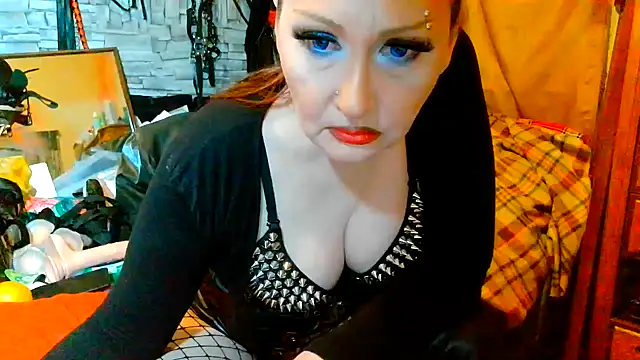 dominatrixredsonyja online show from 05-15-26, 09:00