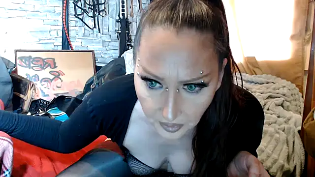 dominatrixredsonyja online show from 06-07-26, 03:43