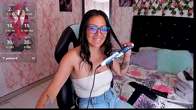 Snapshot of alma_blue chatting on 12-06-24, 11:03 alma blue online show from 12-06-24, 11:03