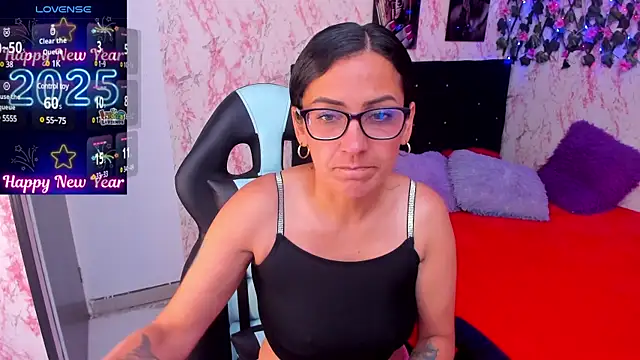 Snapshot of alma_blue chatting on 01-03-25, 08:43 alma blue online show from 01-03-25, 08:43
