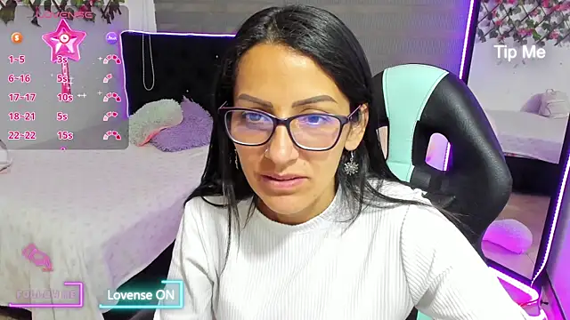 alma blue online show from 12-13-25, 10:37