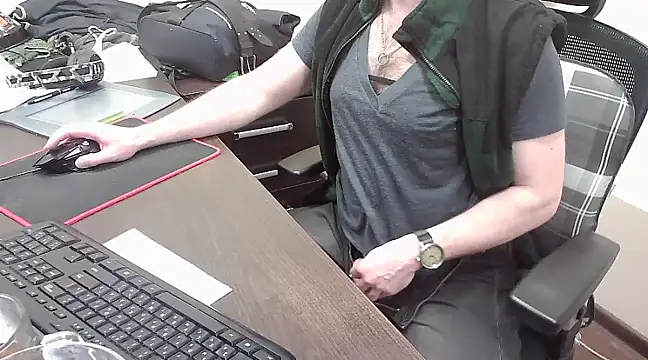 Snapshot of alex89north chatting on 03-16-25, 12:55 alex89north online show from 03-16-25, 12:55