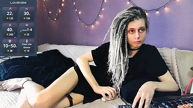 Littlepinkcat online show from 03-18-25, 08:25