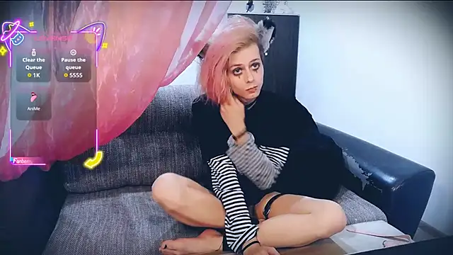 Littlepinkcat online show from 09-19-25, 09:04