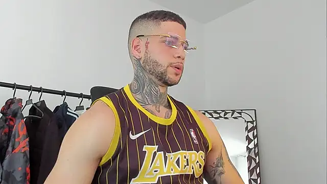  jamesleandros1 online show from 10-30-25, 04:19