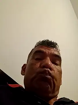 Snapshot of Daddy1972 chatting on 01-05-25, 04:59 Daddy1972 online show from 01-05-25, 04:59