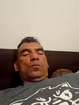 Snapshot of Daddy1972 chatting on 01-26-25, 06:16 Daddy1972 online show from 01-26-25, 06:16