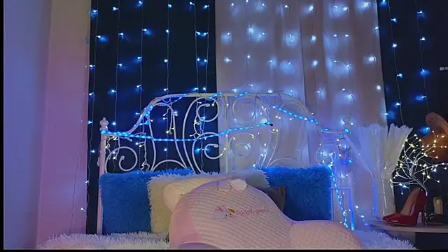 Snapshot of Funny_Bunny chatting on 01-17-25, 10:45 Funny Bunny online show from 01-17-25, 10:45