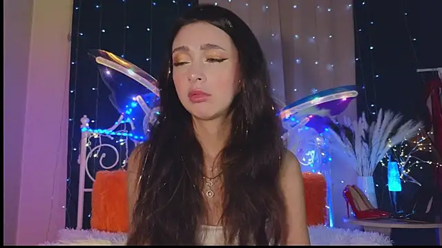 Snapshot of Funny_Bunny chatting on 01-26-25, 01:41 Funny Bunny online show from 01-26-25, 01:41