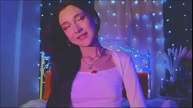 Snapshot of Funny_Bunny chatting on 02-16-25, 05:26 Funny Bunny online show from 02-16-25, 05:26