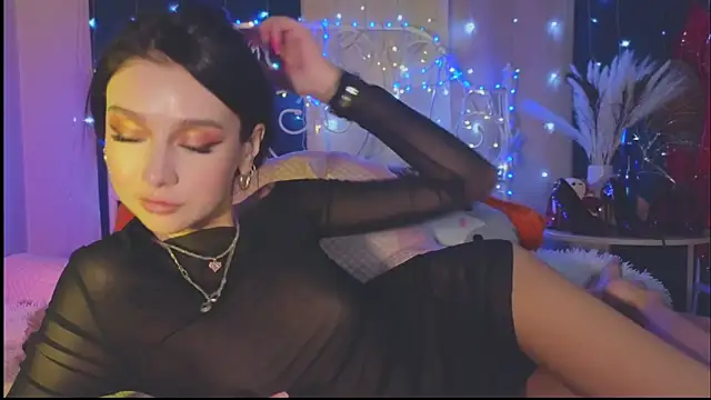 Snapshot of Funny_Bunny chatting on 03-01-25, 02:26 Funny Bunny online show from 03-01-25, 02:26