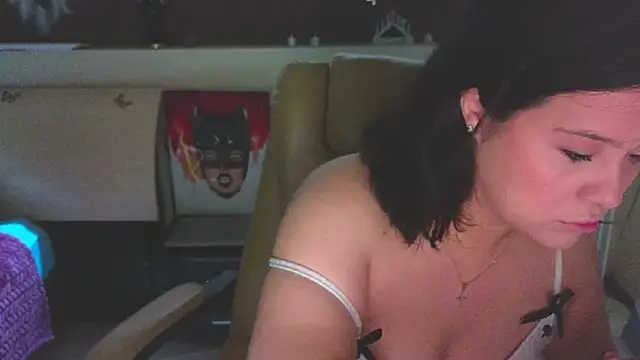 Malika uAngel online show from 10-22-25, 01:39