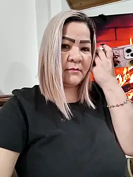 Snapshot of Dalessa_Bigtits chatting on 03-12-26, 07:20 Dalessa Bigtits online show from 03-12-26, 07:20