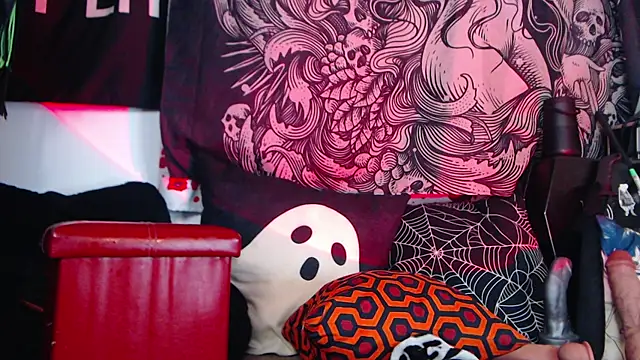 Silentmary online show from 03-28-26, 04:39