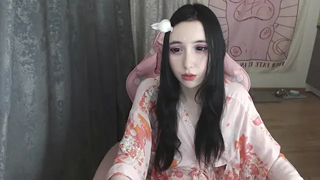 Snapshot of Holy420lolii chatting on 01-24-25, 07:28 Holy420lolii online show from 01-24-25, 07:28