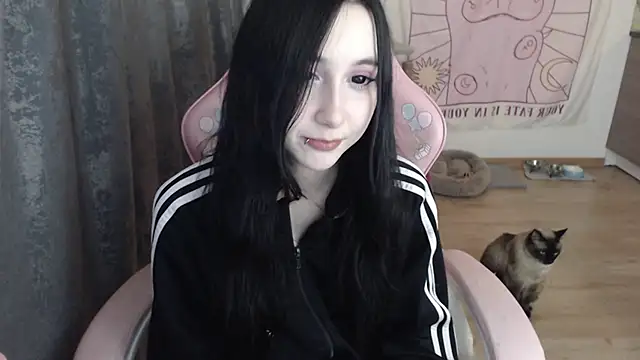 Snapshot of Holy420lolii chatting on 02-06-25, 08:45 Holy420lolii online show from 02-06-25, 08:45