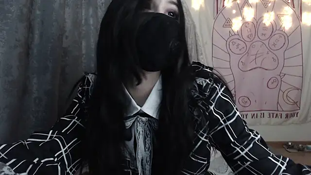 Snapshot of Holy420lolii chatting on 02-14-25, 05:14 Holy420lolii online show from 02-14-25, 05:14