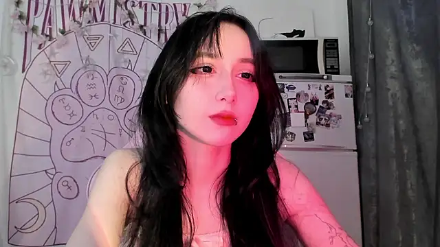 Snapshot of Holy420lolii chatting on 02-05-26, 07:18 Holy420lolii online show from 02-05-26, 07:18