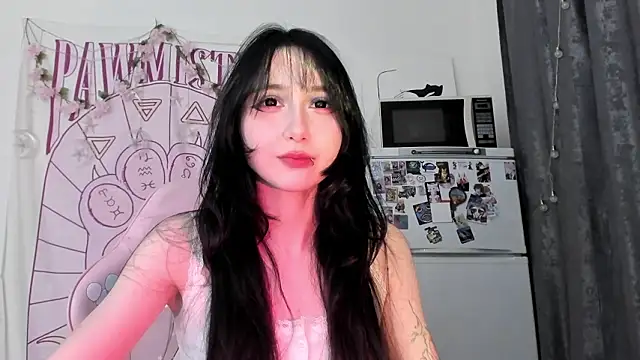 Snapshot of Holy420lolii chatting on 03-01-26, 05:04 Holy420lolii online show from 03-01-26, 05:04