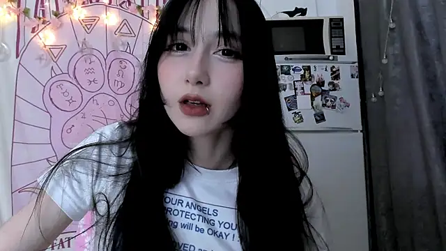 Snapshot of Holy420lolii chatting on 03-13-26, 03:29 Holy420lolii online show from 03-13-26, 03:29