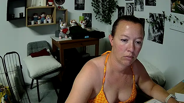 Snapshot of AnyaKrey@xh chatting on 05-27-26, 11:40 AnyaKreyxh online show from 05-27-26, 11:40