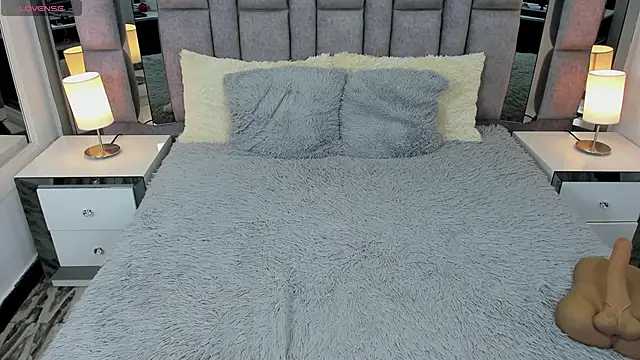 EMMAHILL1 online show from 03-06-25, 07:32