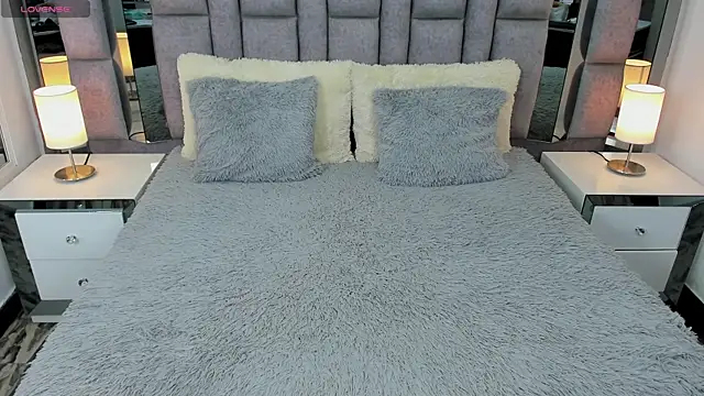 EMMAHILL1 online show from 03-12-25, 07:38