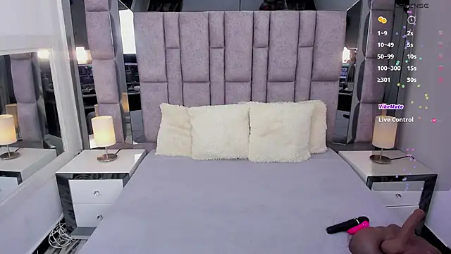 Snapshot of EMMAHILL1 chatting on 02-07-26, 11:36 EMMAHILL1 online show from 02-07-26, 11:36