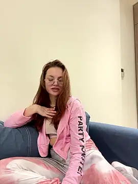 Snapshot of lovebellagrey chatting on 01-17-26, 11:26 lovebellagrey online show from 01-17-26, 11:26