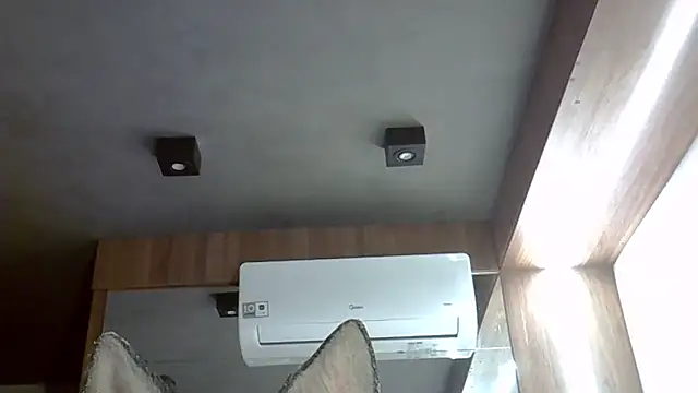 Skinny-Kitten online show from 09-14-25, 08:46