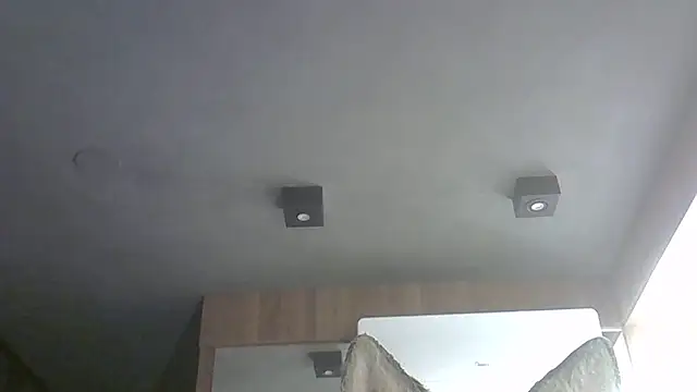 Skinny-Kitten online show from 11-22-25, 10:53