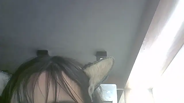 Skinny-Kitten online show from 02-26-26, 09:41