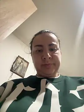 Abril Luv online show from 05-04-26, 12:39