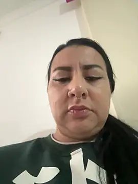 Abril Luv online show from 05-16-26, 11:42