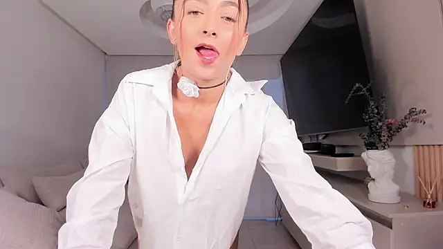 Snapshot of wandathompson_ chatting on 01-13-25, 11:19 wandathompson online show from 01-13-25, 11:19