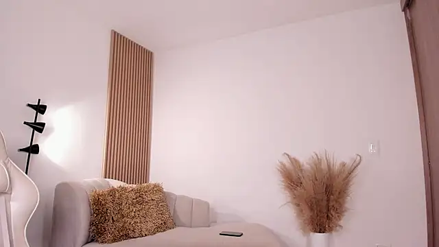 Snapshot of wandathompson_ chatting on 01-28-25, 05:14 wandathompson online show from 01-28-25, 05:14