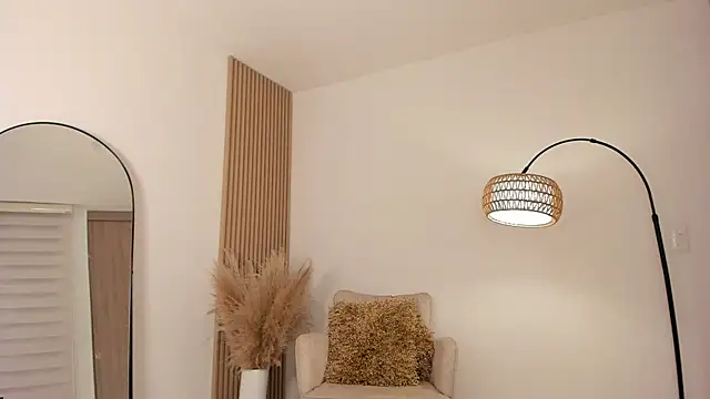 Snapshot of wandathompson_ chatting on 12-02-25, 11:04 wandathompson online show from 12-02-25, 11:04