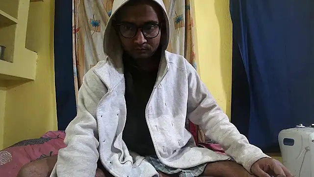 Cute boy2000 online show from 01-27-25, 12:22