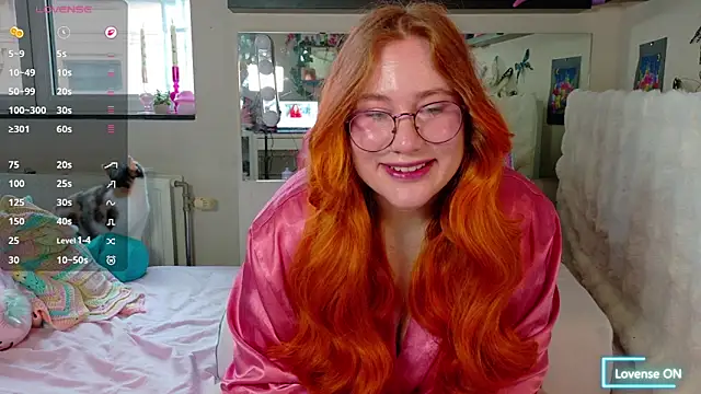 Snapshot of FluffyRainbowKity chatting on 05-15-26, 08:32 FluffyRainbowKity online show from 05-15-26, 08:32
