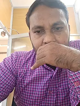 adicma123 online show from 09-17-25, 08:27