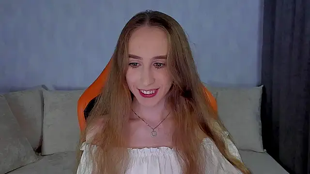 Snapshot of _mira_cle_ chatting on 10-30-25, 11:49 mira cle online show from 10-30-25, 11:49