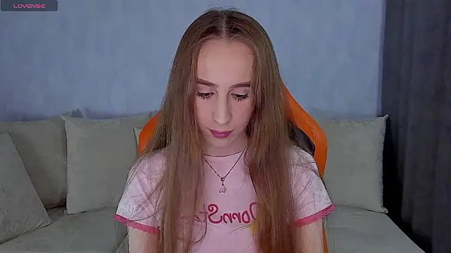 Snapshot of _mira_cle_ chatting on 03-06-26, 11:12 mira cle online show from 03-06-26, 11:12