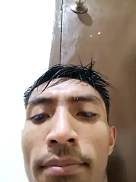 Snapshot of nazirul363108 chatting on 01-08-26, 08:27 nazirul363108 online show from 01-08-26, 08:27