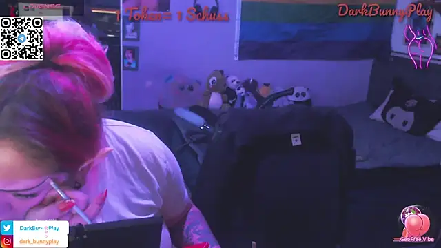 Snapshot of DarkBunnyPlay chatting on 09-14-25, 08:02 DarkBunnyPlay online show from 09-14-25, 08:02