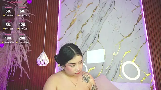 Snapshot of haylie_ chatting on 01-19-25, 02:25 haylie online show from 01-19-25, 02:25