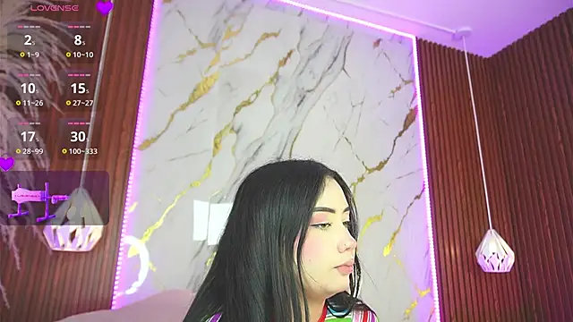 Snapshot of haylie_ chatting on 01-30-25, 06:03 haylie online show from 01-30-25, 06:03