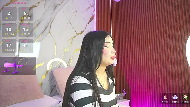 Snapshot of haylie_ chatting on 03-03-25, 03:19 haylie online show from 03-03-25, 03:19